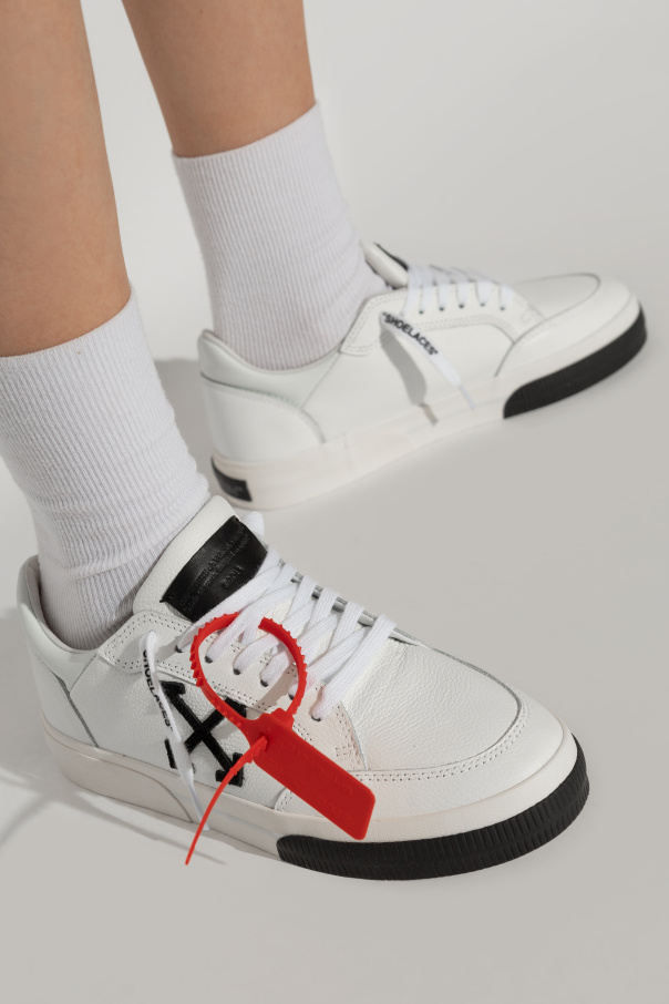 A15555 オフホワイト LOW VULCANIZED SNEAKERS 41 Off-White Vulcanized Canvas Low-Top Sneakers | Neiman Marcus